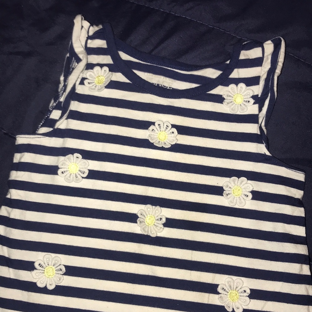 Cute Summer Top & Short Set - Picture 2 of 3